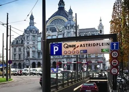 Station Antwerp